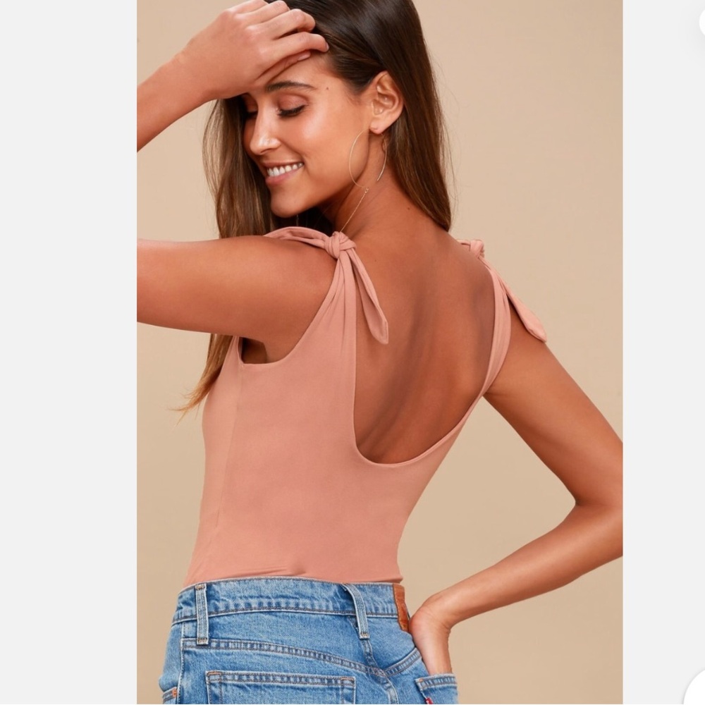 Lulu's Mauve Pink Tie-Shoulder Bodysuit
